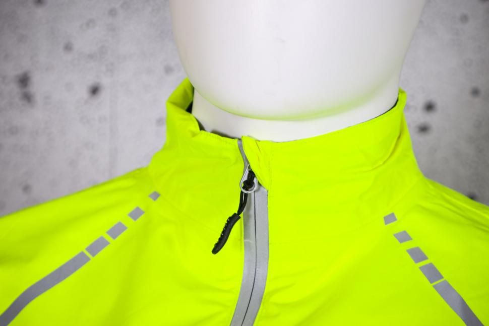 2021 Proviz Classic Men's Tour Cycling Jacket - collar.jpg