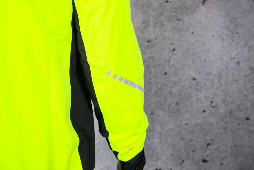 2021 Proviz Classic Men's Tour Cycling Jacket - sleeve.jpg