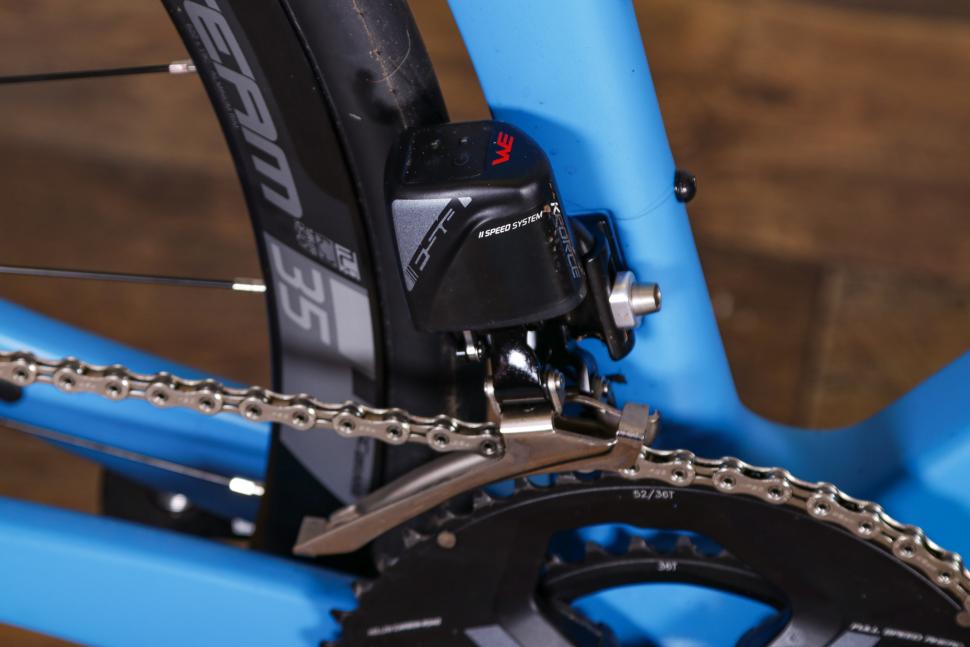 2021 Quintana Roo SRFive - front mech 2.jpg