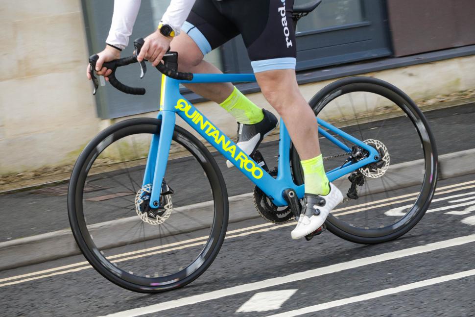 2021 Quintana Roo SRFive - riding 2.jpg