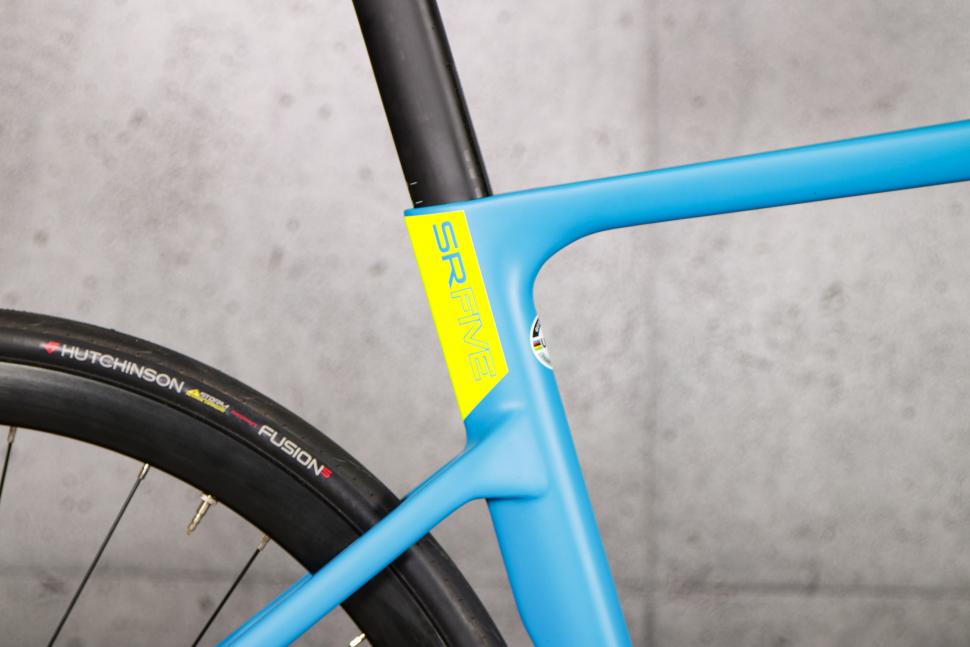 2021 Quintana Roo SRFive - seat tube junction.jpg