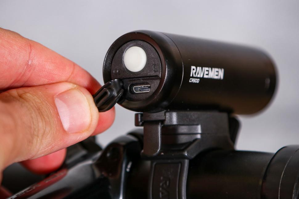 2021 Ravemen CR600 USB Rechargeable front light - USB port.jpg