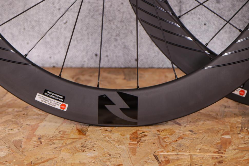 2021 Reynolds AR 58-62 X DB wheels - rim detail 1.jpg