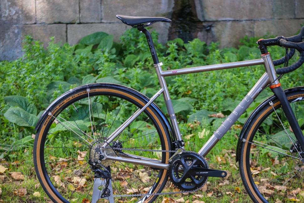 2021 Ribble CGR Ti Sport - rear.jpg