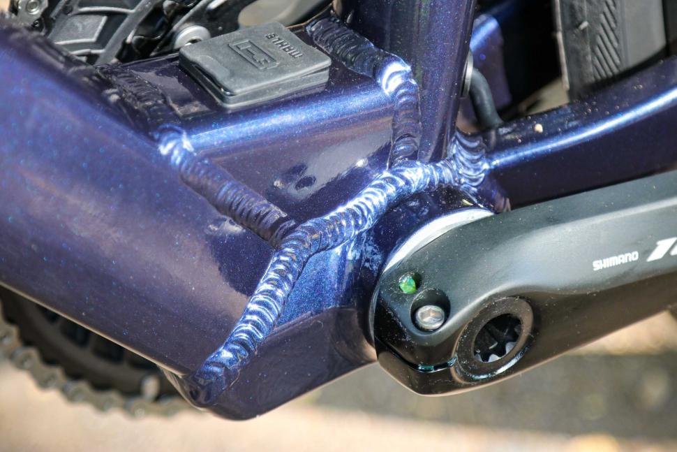 2021 Ribble Endurance AL e Shimano 105 - bottom bracket.jpg