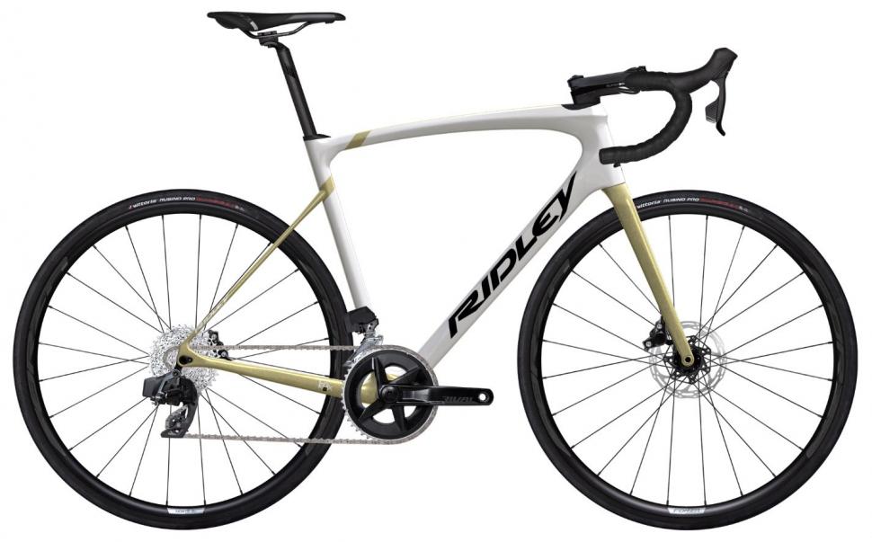 2021 Ridley Fenix SRAM Rival eTap AXS.jpeg