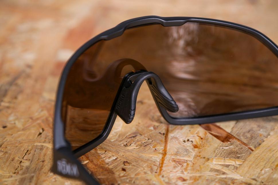 2021 Roka MATADOR Ultralight Performance Sunglasses - nose bridge.jpg