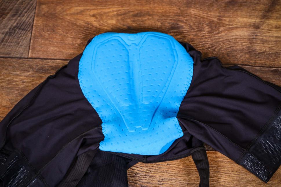 2021 Santini Gravel Men's Bib Shorts - chamois.jpg