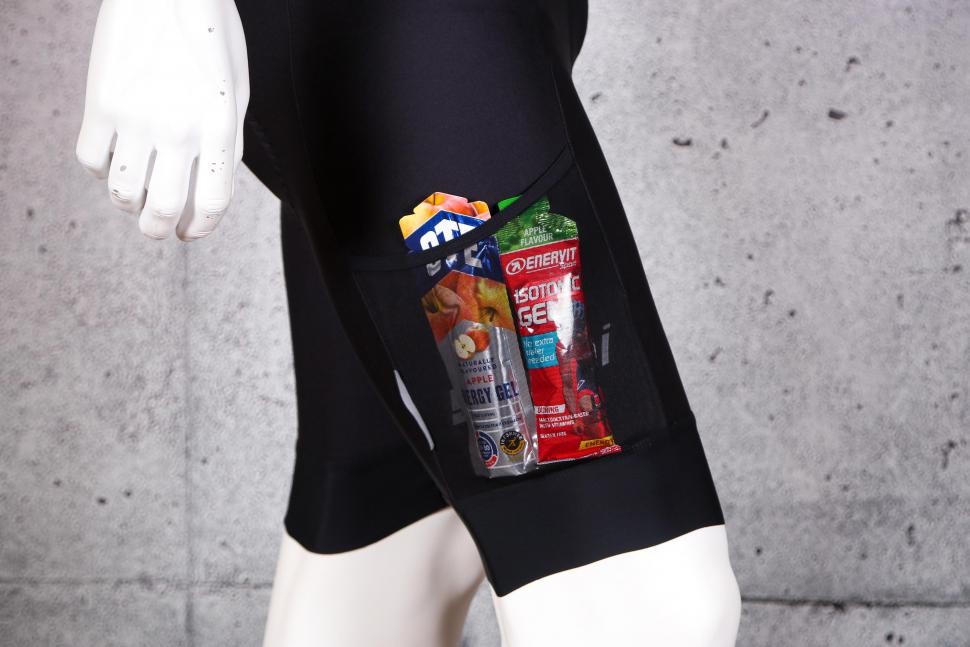 2021 Santini Gravel Men's Bib Shorts - leg pocket.jpg