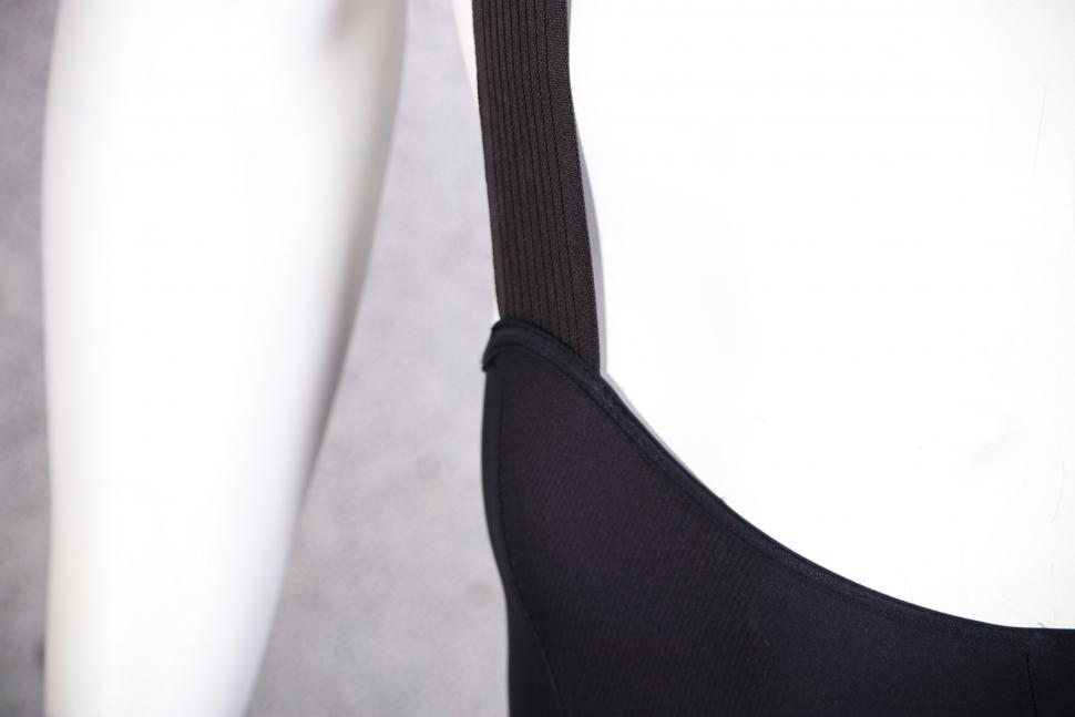 2021 Santini Gravel Men's Bib Shorts - strap detail.jpg