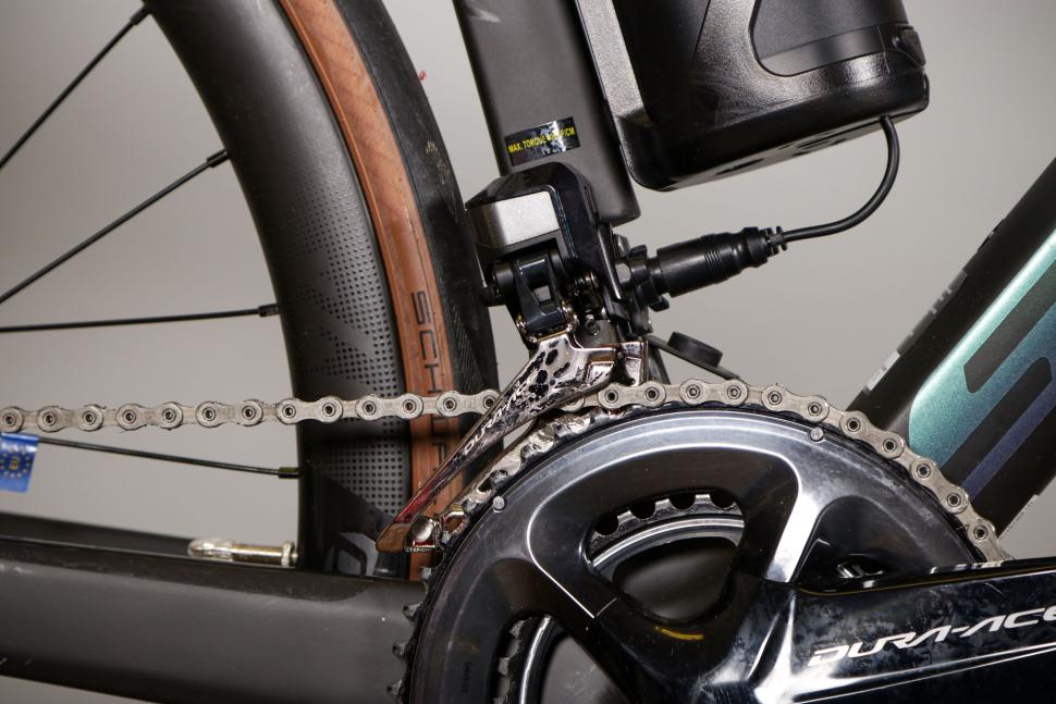 2021 Scott Addict eRide - front mech.jpg