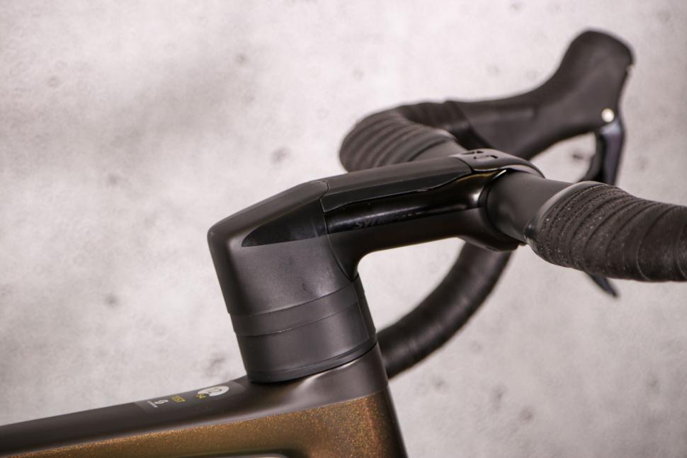 2021 Scott Addict RC 15 Prism - stem.jpg
