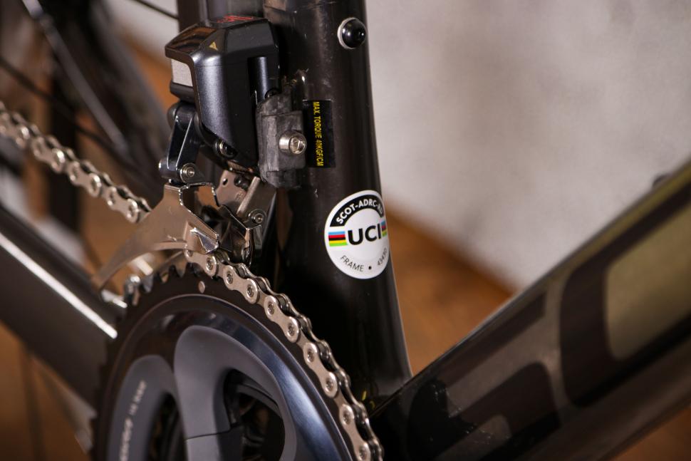 2021 Scott Addict RC 15 Prism - UCI sticker.jpg