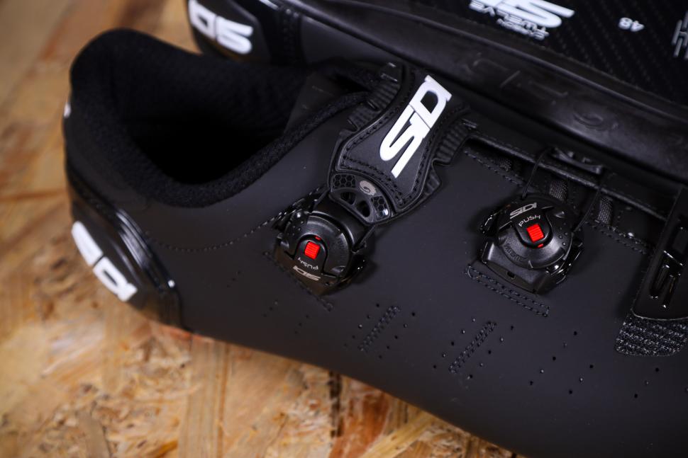 2021 Sidi Ergo 5 Road Shoes - dials.jpg