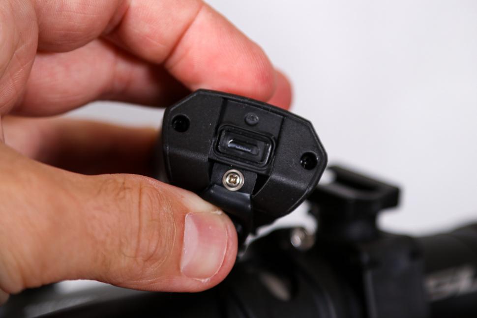 2021 Sigma Buster 300 Headlight - charging port.jpg