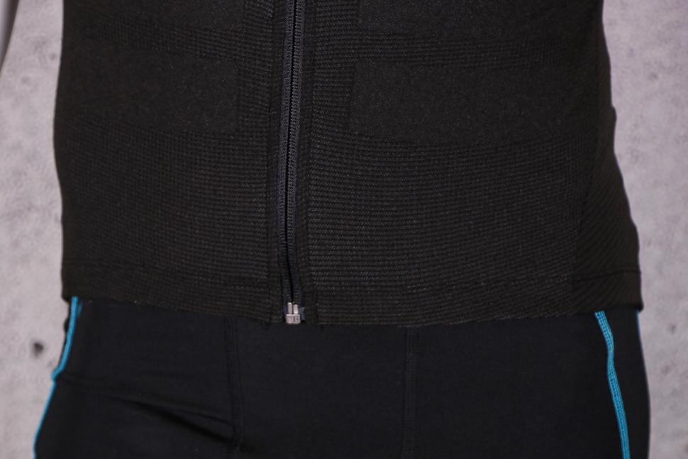 2021 Spatzwear BurnR Gilet - hem.jpg
