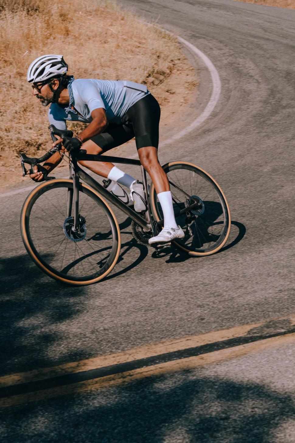 2021 Specialized Aethos action - 4.jpeg