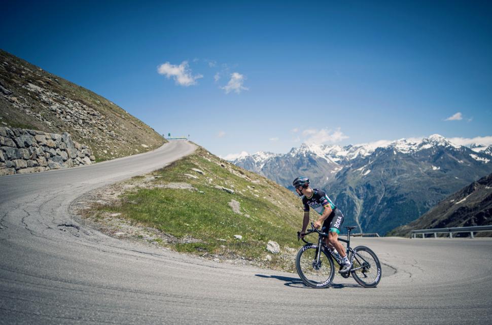 2021 Specialized_TarmacSL7_Sagan