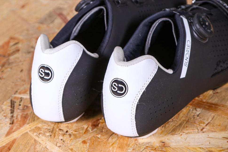 2021 Sundried Men's Road Cycle Shoes - heels.jpg