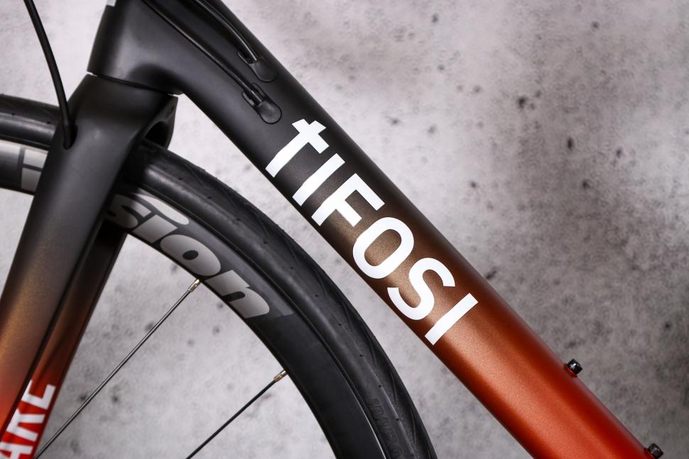 2021 Tifosi Scalare - down tube decal.jpg