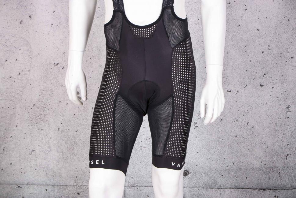 2021 Van Rysel RCR Ultralight Road Bib Shorts - legs front.jpg