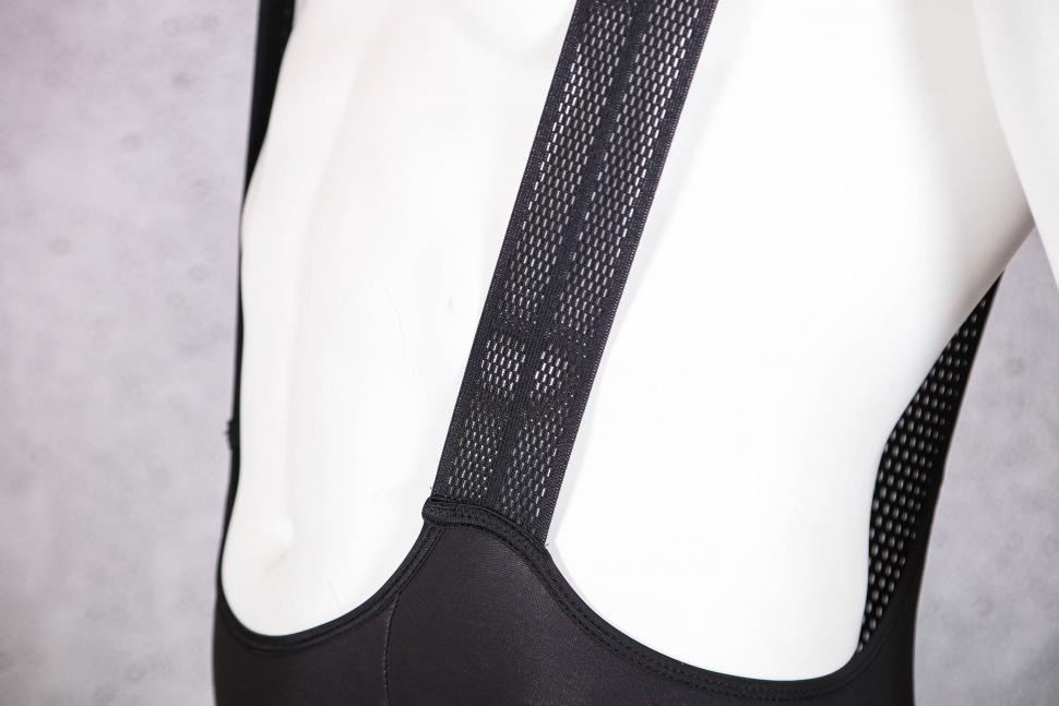 2021 Van Rysel RCR500 Super Roubaix Winter Bib Shorts - straps detail.jpg