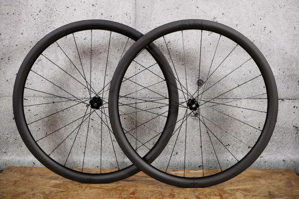 2021 VEL 38 RSL Carbon Tubeless Disc Wheelset.jpg