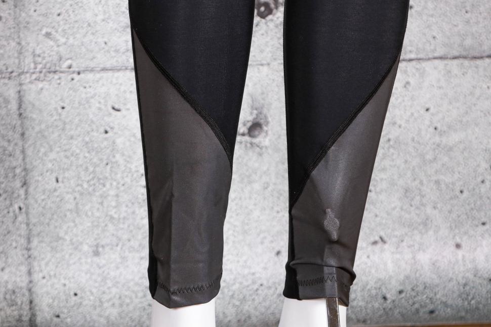 2021 Velocio Womans Thermal bib tight - ankles back.jpg