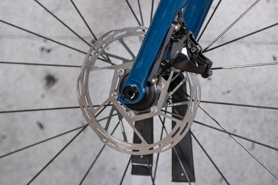 2021 Vitus Vitesse Evo - front disc brake.jpg