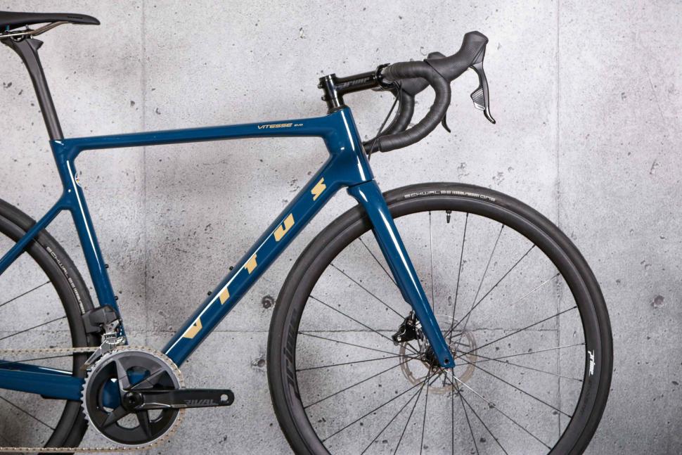 2021 Vitus Vitesse Evo - front.jpg