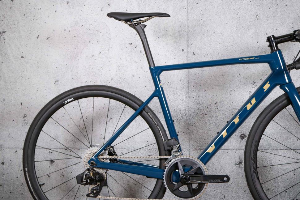 2021 Vitus Vitesse Evo - rear.jpg