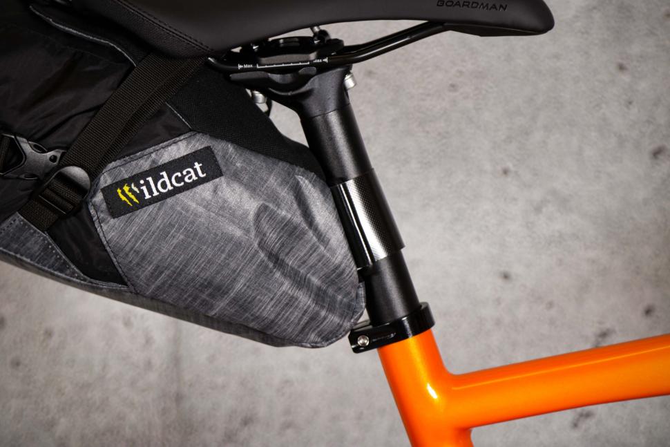 2021 Wildcat Tiger Wayfarer Saddle Harness - seat post strap.jpg