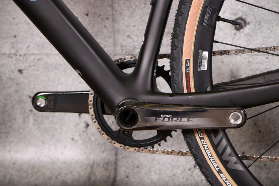 2021 Wilier Rave SLR - bottom bracket.jpg