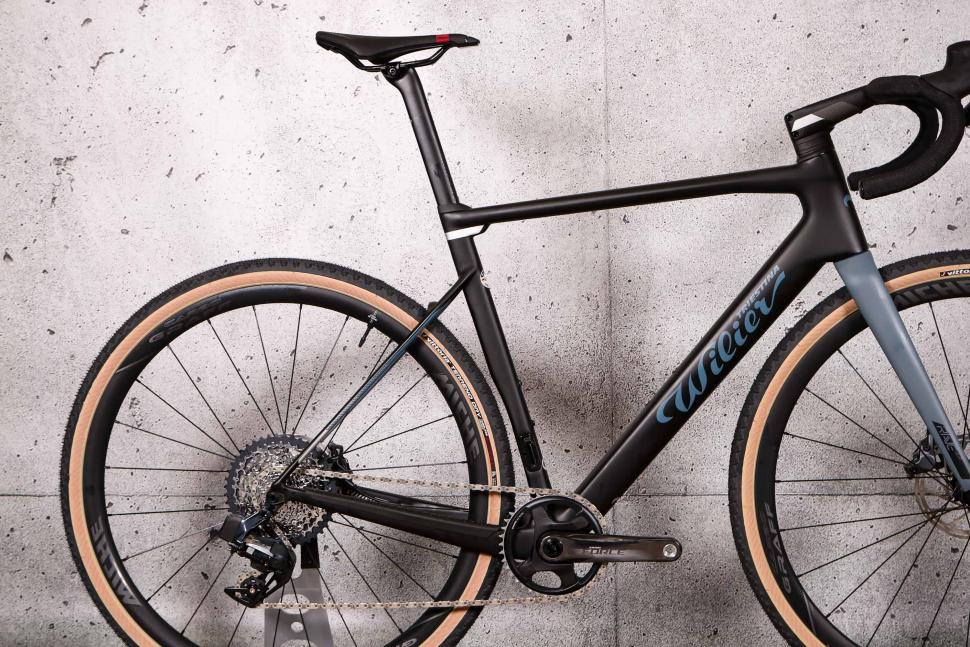 2021 Wilier Rave SLR - rear.jpg