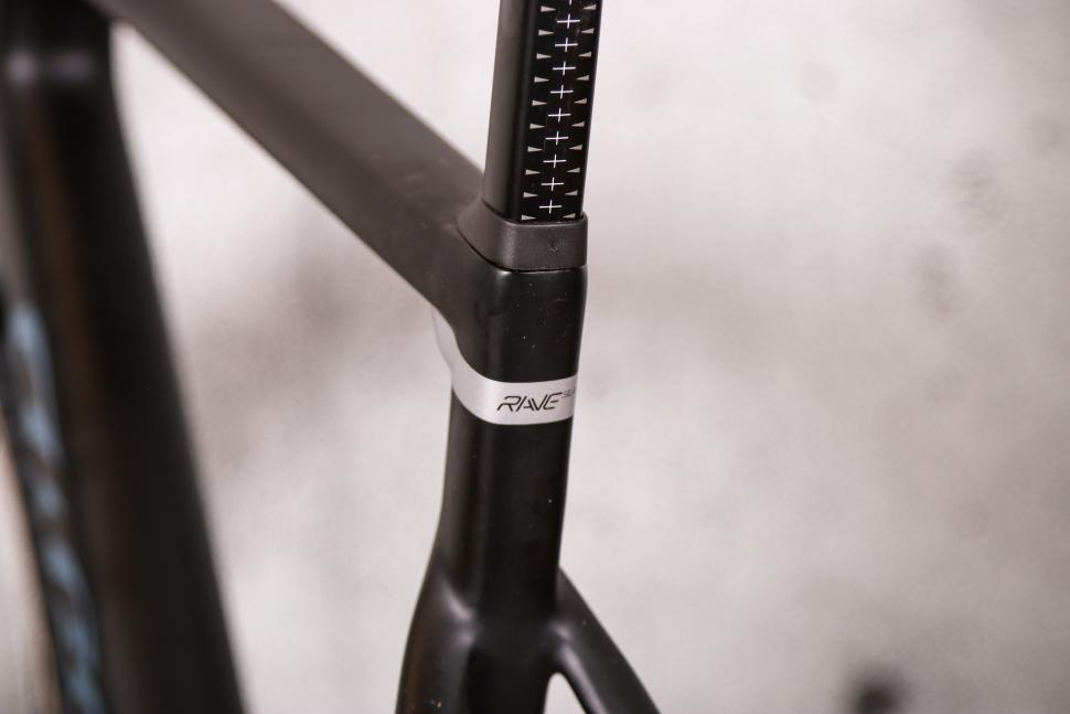 2021 Wilier Rave SLR - seat tube detail 2.jpg