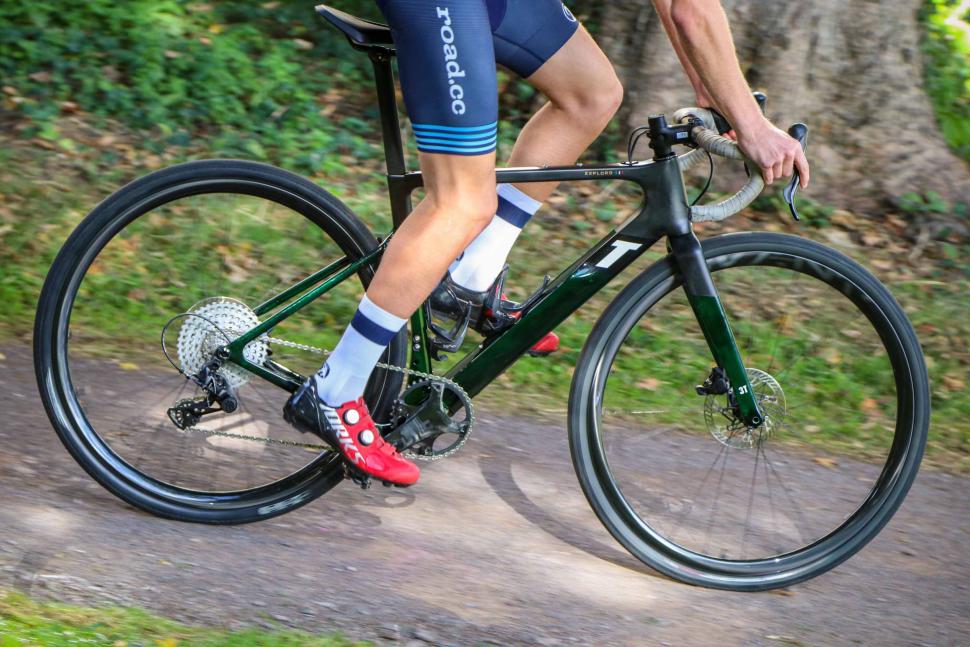 2022 3T Exploro Racemax Ekar 1x13 - riding 1.jpg