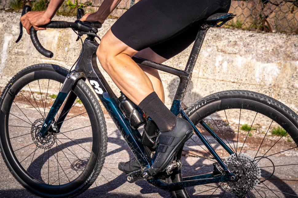 2022 3T Exploro Racemax Italia Dreambox - 2.jpeg