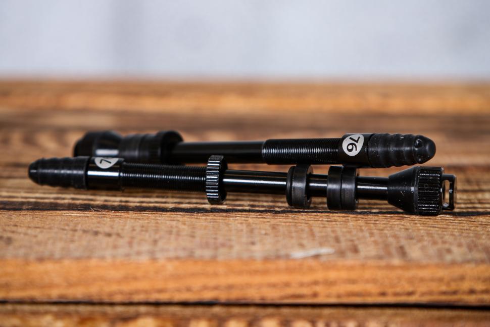 2022 76 Projects HI FLOW 'No Clog' Tubeless Valves