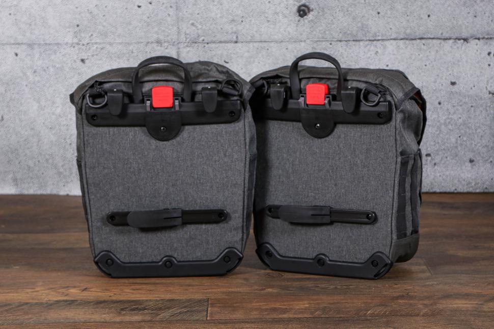 2022 Altura Dryline 32 Panniers - Pair - back.jpg