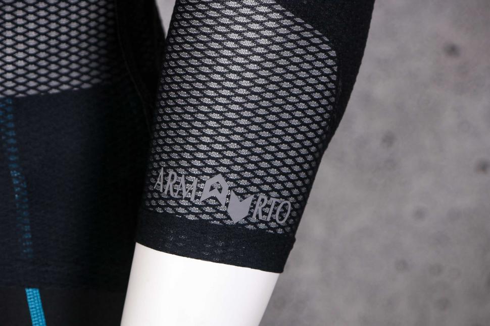 2022 ArmaUrto Impact Pro Base Layer - cuff.jpg