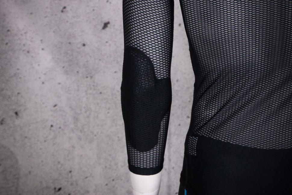 2022 ArmaUrto Impact Pro Base Layer - elbow padding 1.jpg