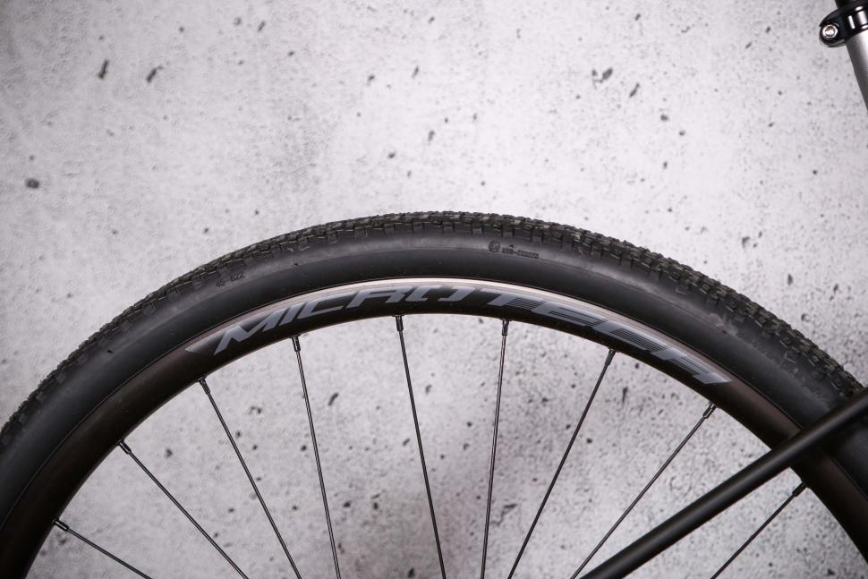 2022 Basso Tera Gravel Apex 1x11 - rim.jpg