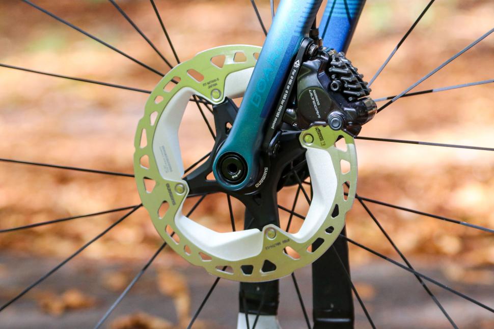 2022 Boardman SLR 9.6 Disc - front disc brake.jpg