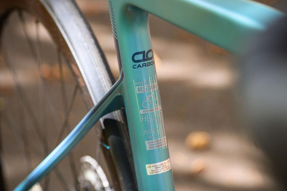 2022 Boardman SLR 9.6 Disc - seat tube detail.jpg
