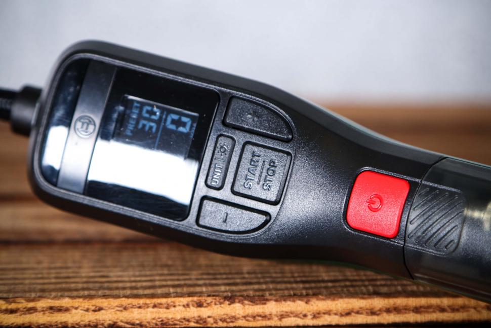 2022 Bosch EasyPump - screen and buttons.jpg