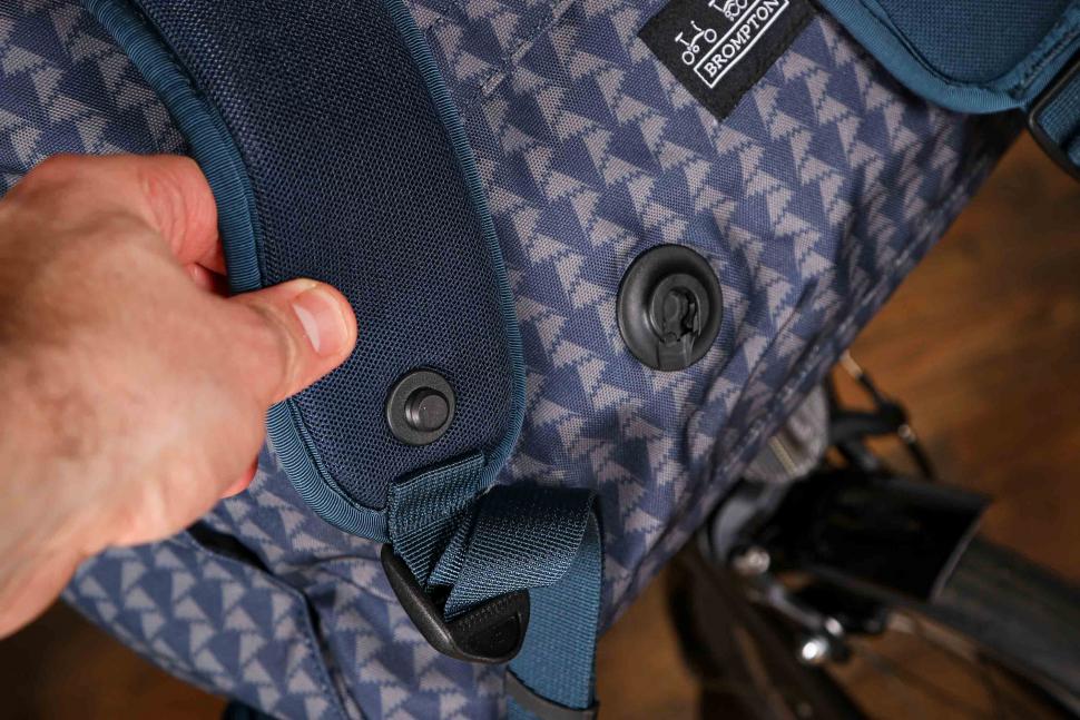 2022 Brompton Backpack Made with Liberty Fabric Jonathan - strap magnets.jpg