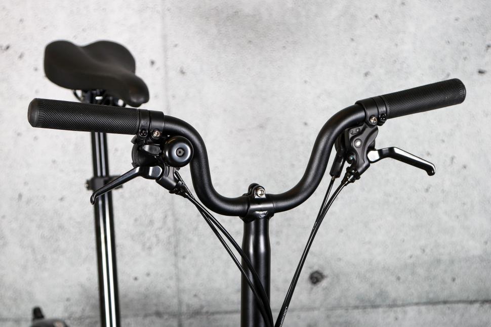 2022 Brompton C Line Explore - bars 1.jpg