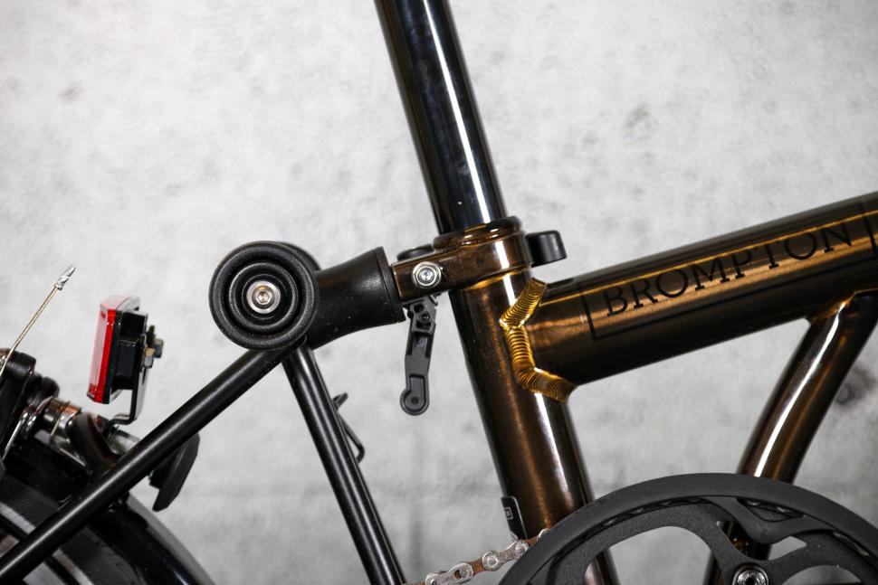 2022 Brompton C Line Explore - folding release mechanism.jpg