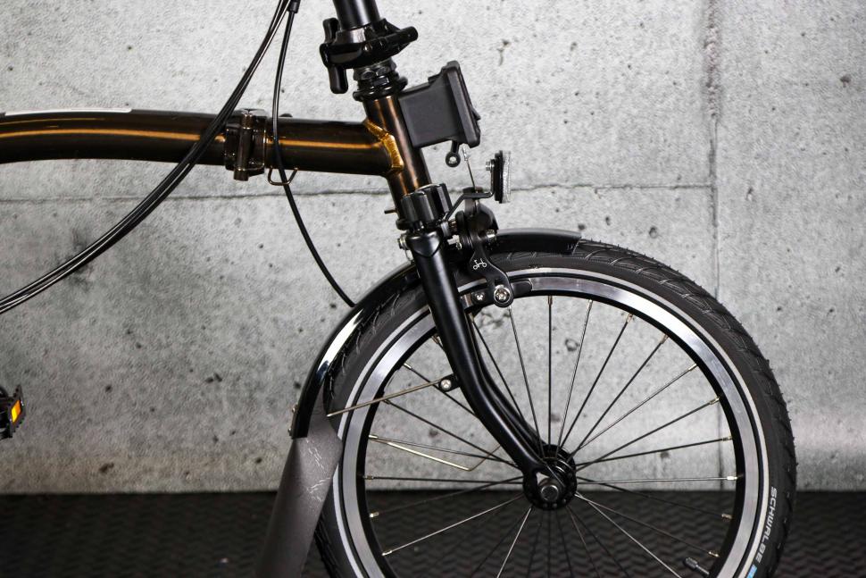 2022 Brompton C Line Explore - front.jpg