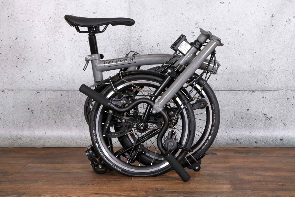 2022 Brompton P Line Urban Storm Grey High - folded 1.jpg